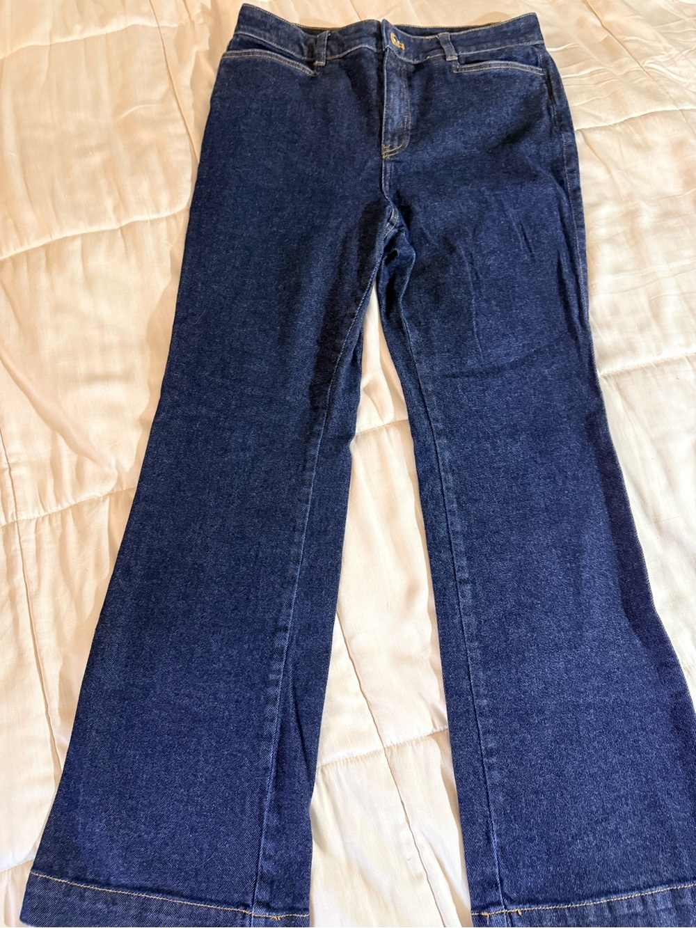 Talbots Daphne dark wash preppy chic flare denim jeans size 8 29 inch inseam EUC